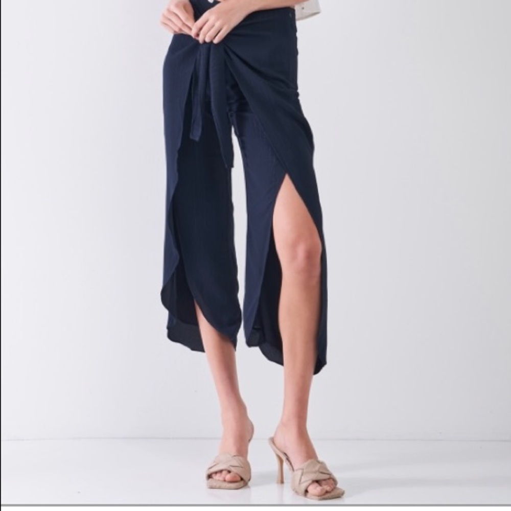 Navy Silver Weave Open Wrap Leg Front Wrap Tie